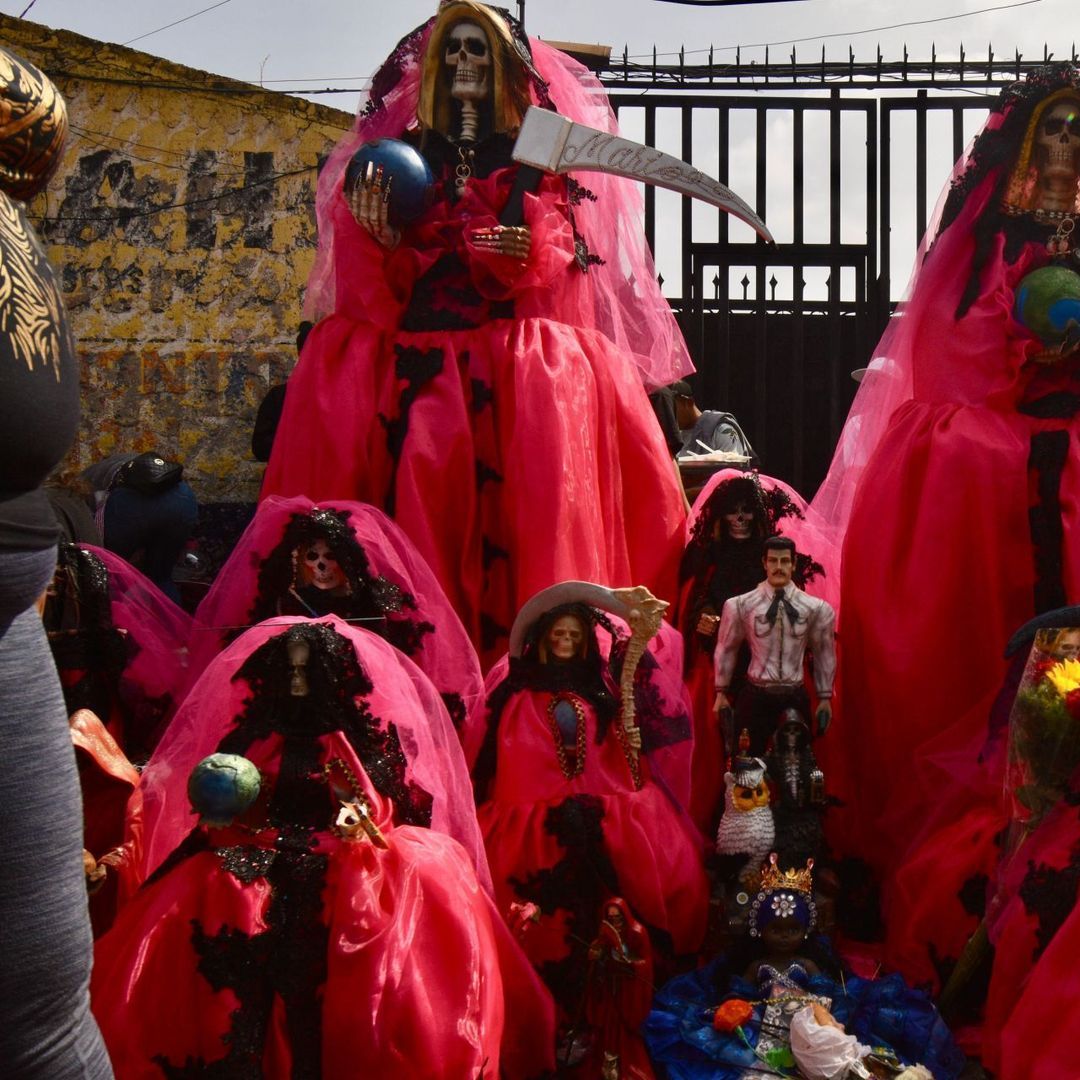 Turistas descubren la historia y cultura del Barrio Bravo